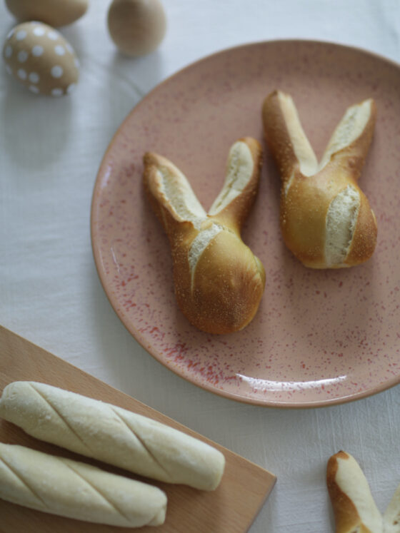 Hoppeldihopp fertige Laugen-Hasen für den Ostertisch