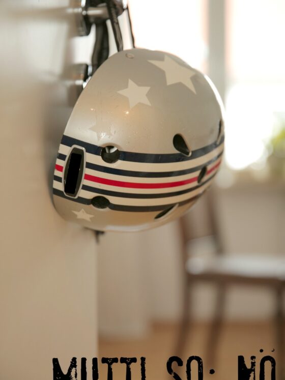 Mutti so nö: die Kinderfahrradhelm-Mafia