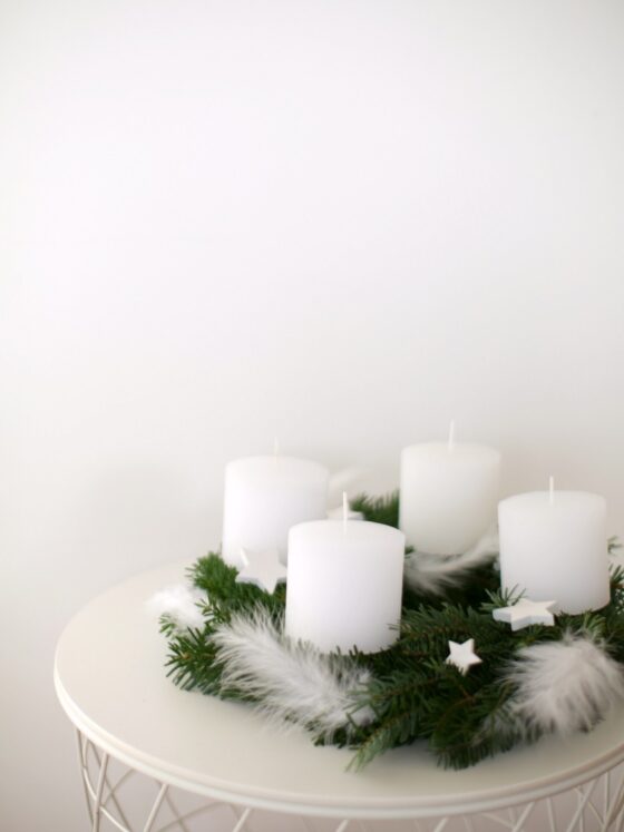 Schont die Vorweihnachtsnerven: ein maximal minimalistischer Adventskranz