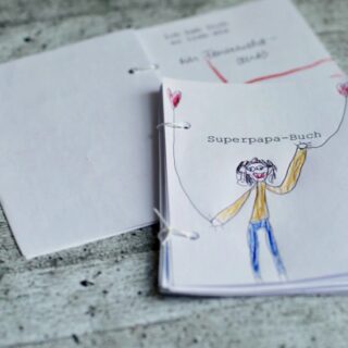 Tschühüüss Rückenschmerzen! Pilates-Trainerin Andrea verrät fünf Tricks, die Mamas helfen